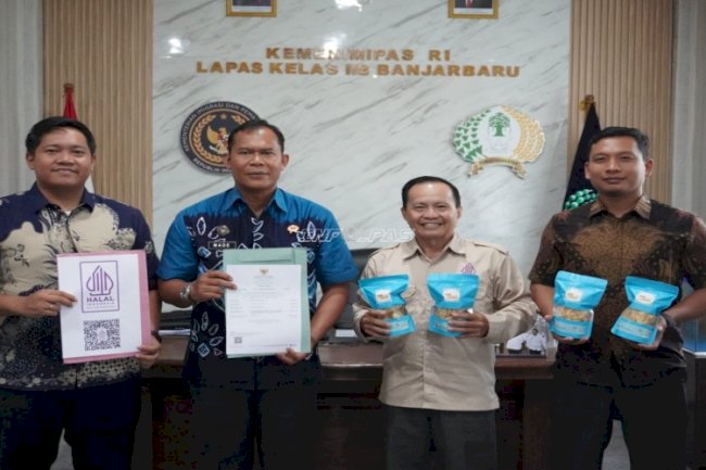 Lapas Banjarbaru Raih Sertifikat Halal Produk Keripik Tempe Labar
