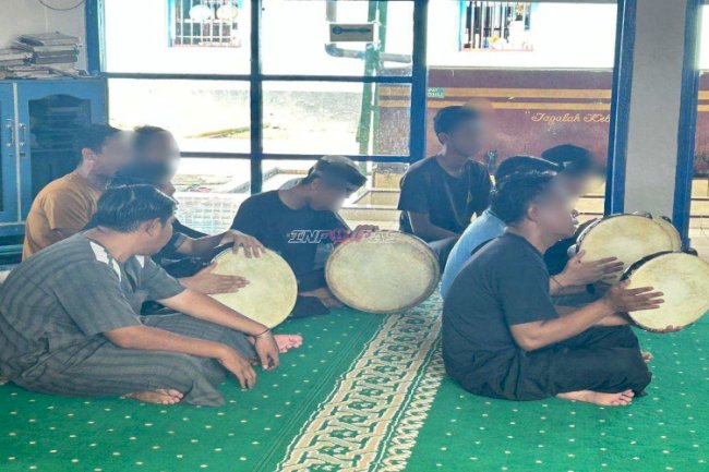 Lantunkan Selawat, Warga Binaan Rutan Marabahan Tampilkan Keterampilan Hadrah