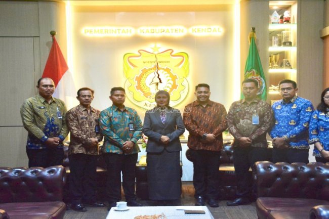 Perkuat Kolaborasi Strategis, Kepala Lapas Terbuka Kendal Jalin Silaturahmi dengan Bupati Kendal