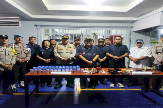 Satops Patnal Kanwil Ditjenpas Sulteng bersama Polres Parigi Gempur Halinar di Lapas Parigi