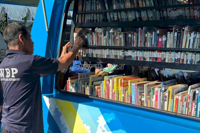 Tingkatkan Minat Baca Warga Binaan, Lapas Kotabaru Hadirkan Layanan Perpustakaan Keliling