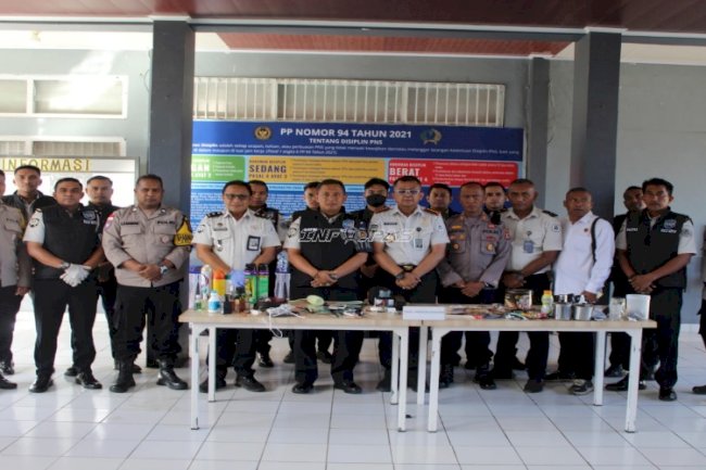 Kanwil Ditjenpas NTT bersama APH Perkuat Stabilitas Keamanan melalui Razia Gabungan di UPT Pemasyarakatan