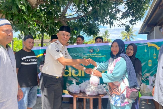 Lapas Bandanaira Bagikan Daging Kurban untuk Warga Binaan dan Masyarakat