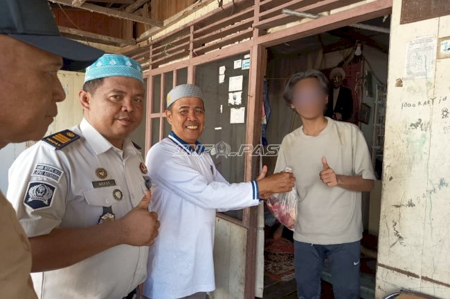 Iduladha Penuh Kebersamaan, Lapas Kotabaru Salurkan Daging Kurban untuk Warga