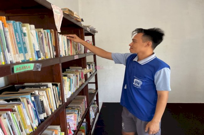 Dari Rak Buku ke Wawasan Baru, Warga Binaan Lapas Tanjung Aktif Membaca di Perpustakaan
