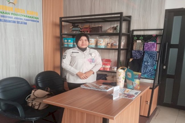 Karya Warga Binaan Lapas Perempuan Martapura Dipamerkan di Lounge Kanim Banjarmasin