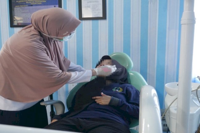 Warga Binaan Lapas Perempuan Martapura Nikmati Layanan Periksa Gigi Gratis