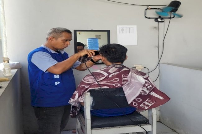 Pelatihan Barbershop Bantu Warga Binaan Lapas Tanjung Bangun Keterampilan Bernilai Ekonomi
