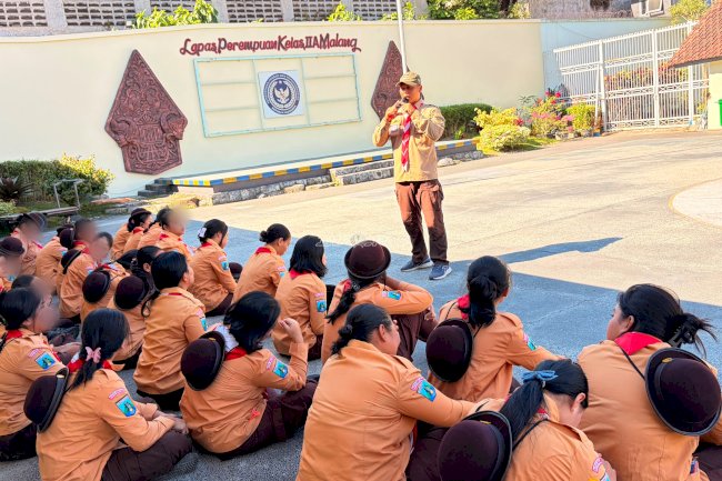 Latihan Pramuka Rutin, Warga Binaan Lapas Perempuan Malang Belajar Navigasi Dasar