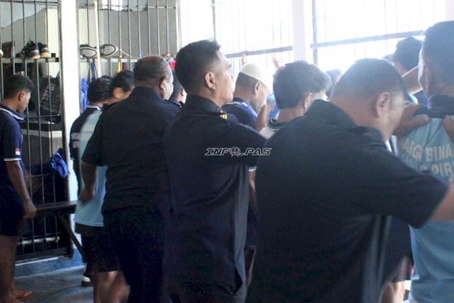 Lapas Piru Gelar Razia Seluruh Blok Hunian, Perkuat Deteksi Dini Gangguan Kamtib