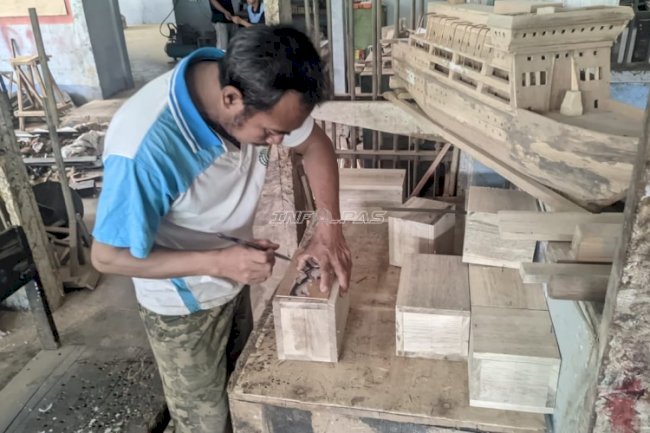 Lapas Tolitoli Dorong Kemandirian Warga Binaan lewat Program Pertukangan Kayu