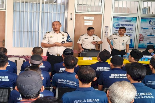 Tes Urine Warga Binaan, Langkah Nyata Lapas Cibinong Cegah Penyalahgunaan Narkotika
