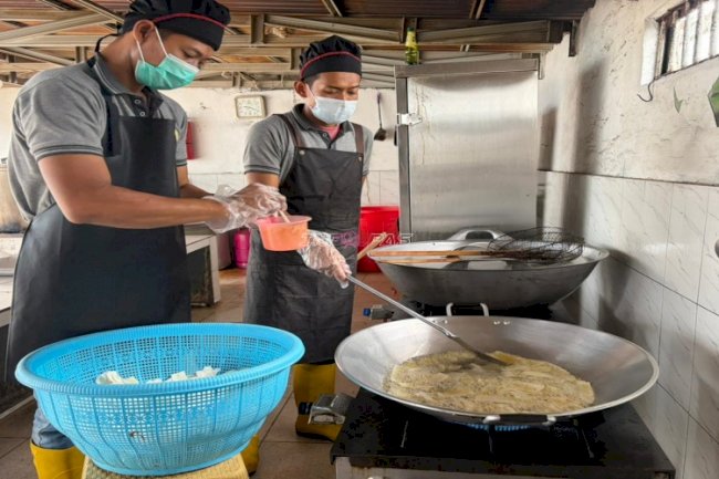 Tinggi Peminat, Rutan Rantau Tingkatkan Produksi Keripik Singkong RuRa