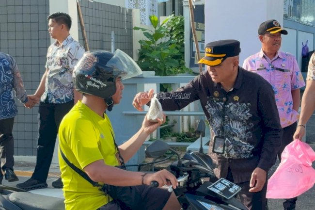 Berbagi Kebahagiaan di Hari Jumat, Lapas Kotabaru Hadirkan Kepedulian untuk Sesama