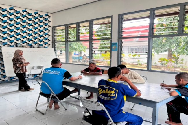 Gandeng PKBM Deflobamora, Lapas Atambua Pastikan Warga Binaan Melek Huruf dan Angka