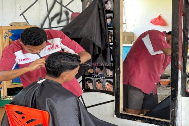 Warga Binaan Lapas Atambua Konsisten Asah Skill di Unit Barbershop