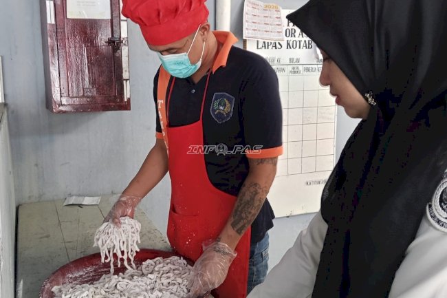 Srikandi Pemasyarakatan Lapas Kotabaru Bina Warga Binaan Produksi Kripsus