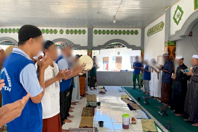 Pembinaan Religius, Warga Binaan Rutan Rantau Khusyuk Lantunkan Syair Maulid