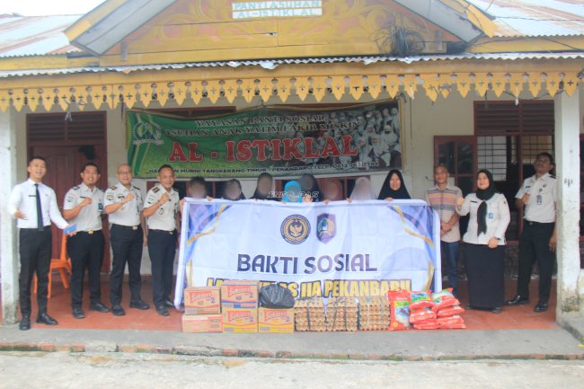Lapas Pekanbaru Salurkan Bansos bagi Panti Asuhan Al-Istiklal dan Warga Sekitar