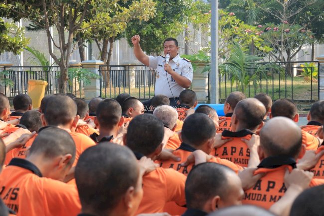 Hangat dan Humanis, Kalapas Pemuda Madiun Bekali Warga Binaan Baru dengan Semangat Perubahan