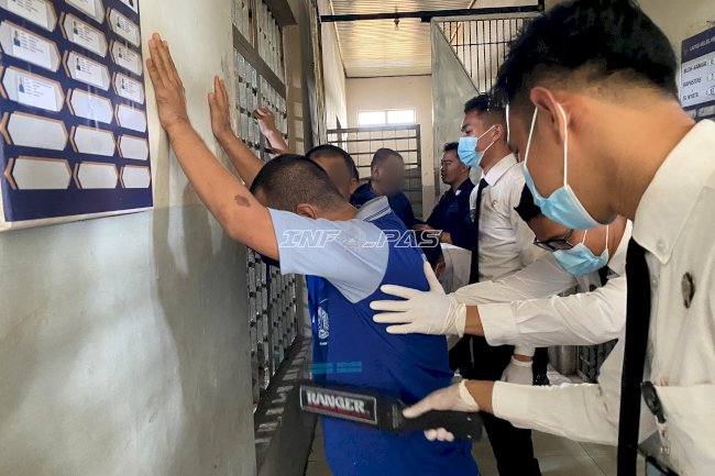 Deteksi Dini Gangguan Kamtib, Lapas Tanjung Gelar Razia Kamar Hunian