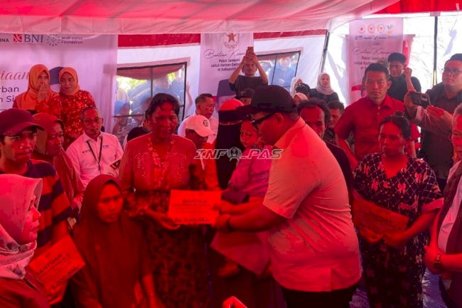 Kakanwil Ditjenpas Sulteng Salurkan Bantuan Kemanusiaan untuk Warga Terdampak Gempa di Kamarora Sigi