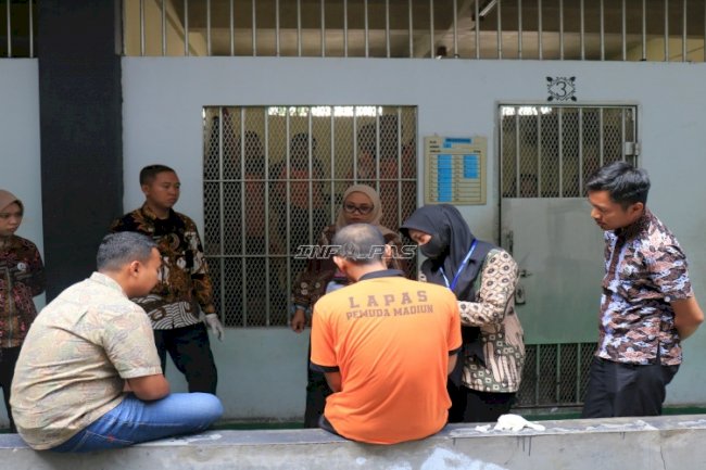 Komitmen Pelayanan Prima, Lapas Pemuda Madiun Periksa Sarpras dan Kesehatan di Blok Hunian