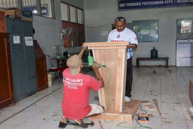Warga Binaan Semangat Buat Mimbar, Lapas Ambon Dorong Kemandirian dan Pengembangan UMKM
