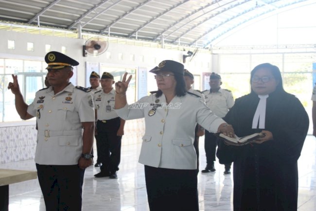 Perkuat Organisasi, Kalapas Piru Lantik Dua Pejabat Manajerial
