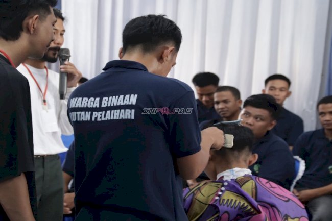 Rutan Pelaihari dan Dinsos Kab. Tanah Laut Hadirkan Pelatihan Cukur Rambut untuk Warga Binaan