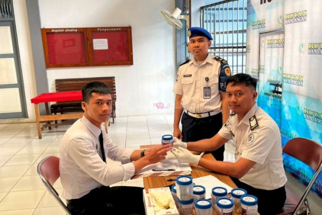 Tegaskan Zero Narkoba, Rutan Kandangan Lakukan Tes Urine Insidentil bagi Petugas dan Warga Binaan