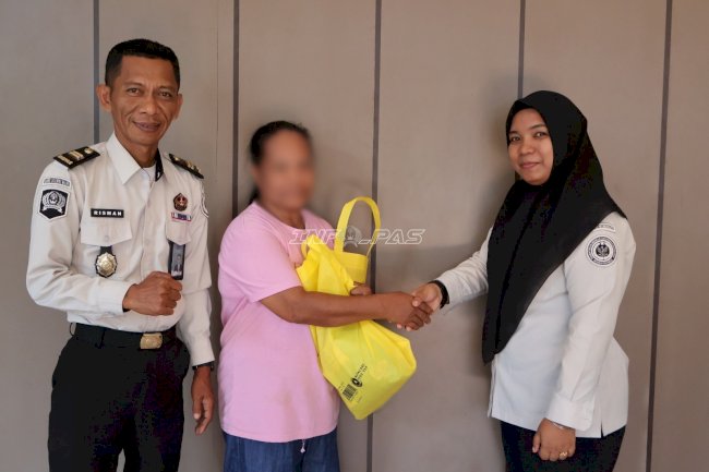 Pemasyarakatan Pasti Bermanfaat, LPKA Ambon Salurkan Bantuan Sosial