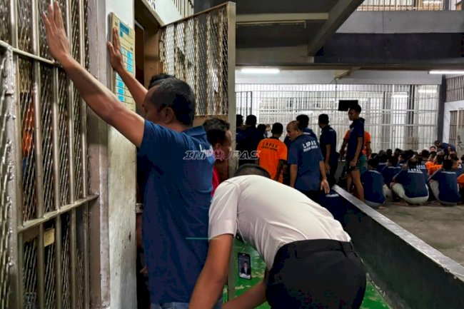Teguhkan Komitmen Zero Halinar, Lapas Pemuda Madiun Kembali Razia Blok Hunian