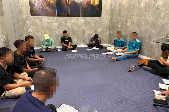 Lewat Ibadah Kebaktian, Warga Binaan Lapas Tabanan Temukan Makna Perubahan