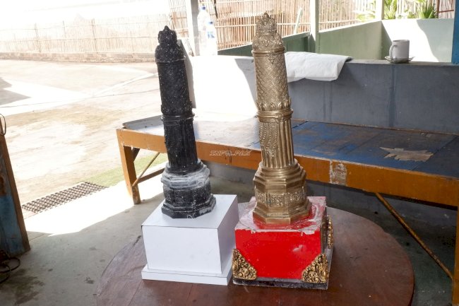 Tangan Terampil Warga Binaan Lapas Mojokerto Hasilkan Miniatur Ikonik Menara Tribuana Tunggadewi