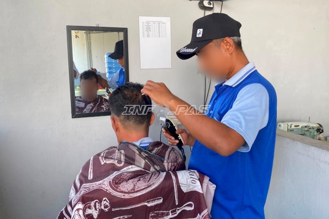 Lapas Tanjung Latih Warga Binaan Terampil melalui Pembinaan Kemandirian Barbershop