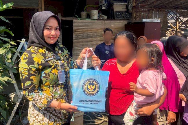 Lapas I Tangerang Salurkan 100 Paket Sembako untuk Masyarakat Sekitar TPA Rawa Kucing