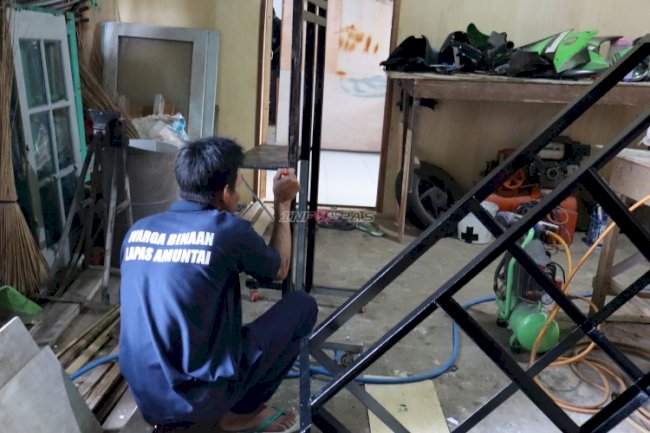 Kreativitas Tanpa Batas, Warga Binaan Lapas Amuntai Produksi Meja dan Rak TV Berkualitas