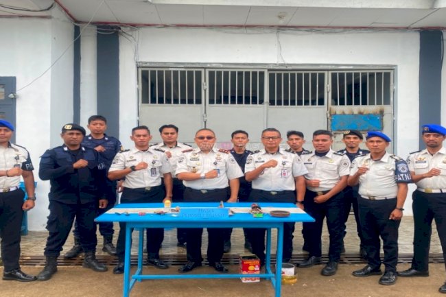 Cegah Barang Terlarang, Lapas Saumlaki Gelar Razia Kamar Hunian