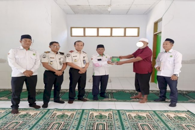 Perkuat Pembinaan Kepribadian Warga Binaan, Lapas Geser Terima Kunjungan dan Wakaf Al-Qur'an dari KUA Seram Timur