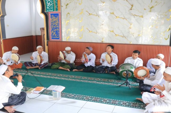 Asah Bakat dan Perkuat Spiritualitas, Warga Binaan Lapas Pemuda Madiun Rutin Berlatih Hadrah