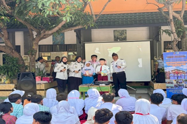 SANAK BASSAMA Hadir di MPLS SMP Negeri 9 Semarang, Tanamkan Kesadaran Hukum Sejak Dini kepada 284 Siswa Baru