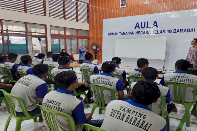 Warga Binaan Rutan Barabai Ikuti Pembelajaran Perdana Pendidikan Kesetaraan Paket A, B, dan C
