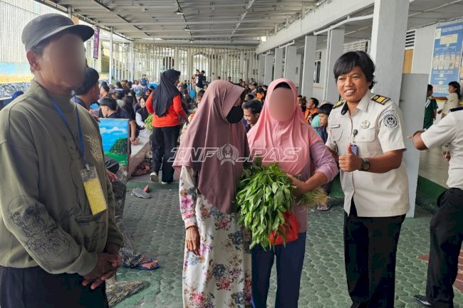 Lapas Pangkalpinang Bagikan Hasil Panen untuk Keluarga Warga Binaan