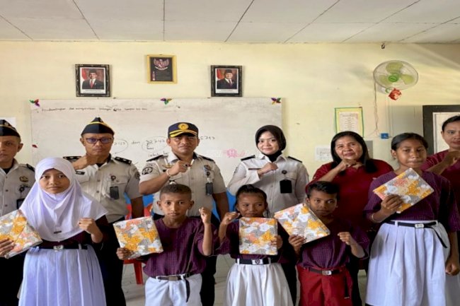 Peduli HAN 2026, Lapas Wahai Salurkan Perlengkapan Sekolah bagi Murid Yatim Piatu