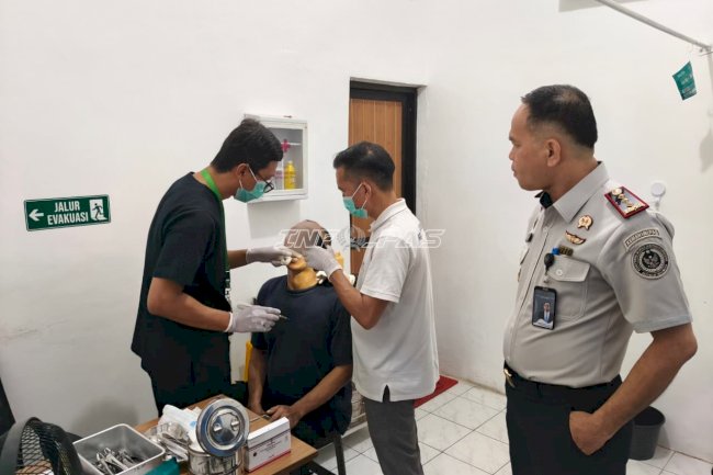 Lapas Narkotika Pangkalpinang Fasilitasi Pemeriksaan Gigi bagi 16 Warga Binaan
