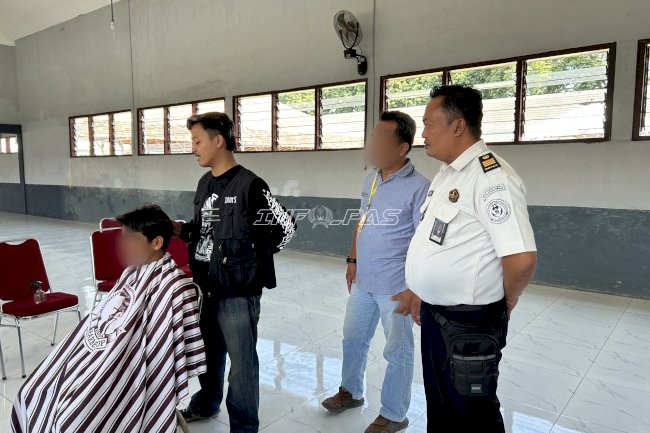 Lapas Purwodadi Gandeng Dims Barbershop Latih Keterampilan Warga Binaan