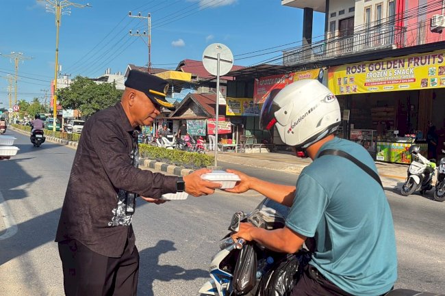 Jumat Berkah Penuh Kepedulian, Lapas Kotabaru Tebar Manfaat untuk Masyarakat