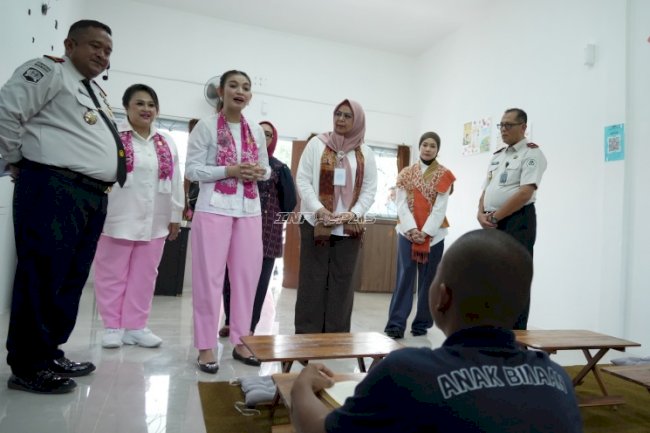Selvi Gibran dan Seruni Kabinet Merah Putih Tinjau Pembinaan Anak di LPKA Batam