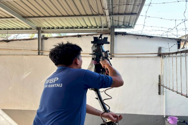Rutan Rantau Bekali Warga Binaan dengan Keterampilan Cat Body Motor 